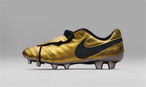 gouden voetbalschoenen nike|nike herenschoenen.